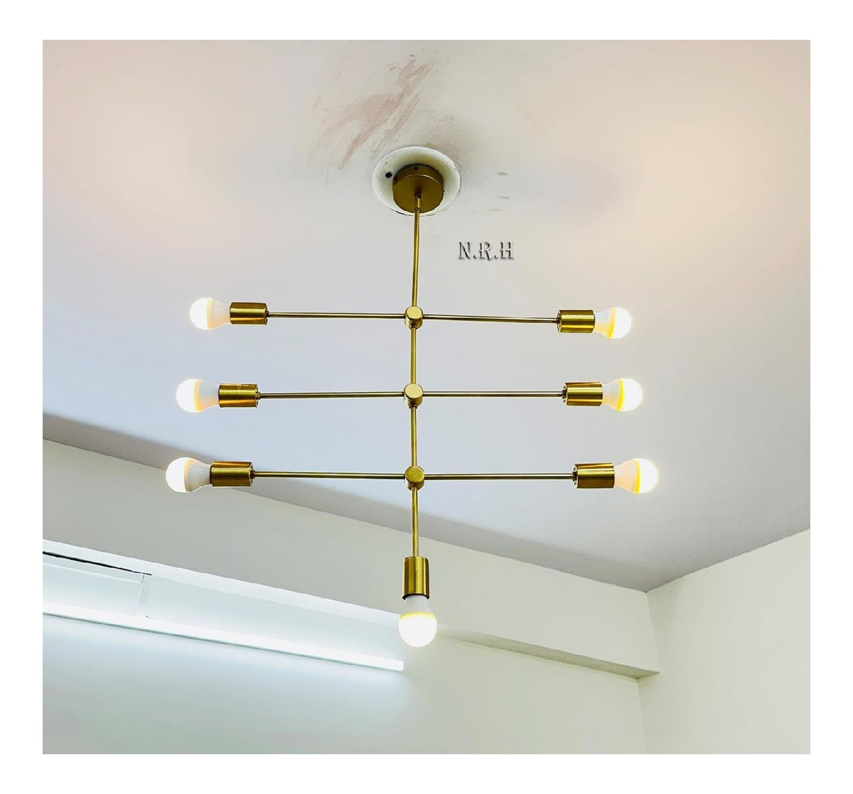 Lustre decoratif Dore et Ambre avec diffusion lumineuse harmonieuse