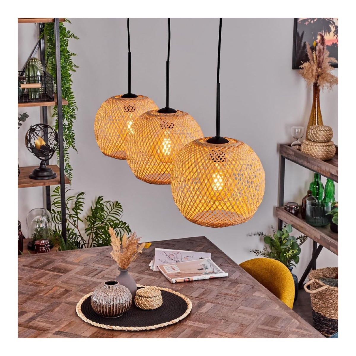 Suspension Noir et Ambre aux lignes epurees avec eclairage confortable 60W IP20 E27