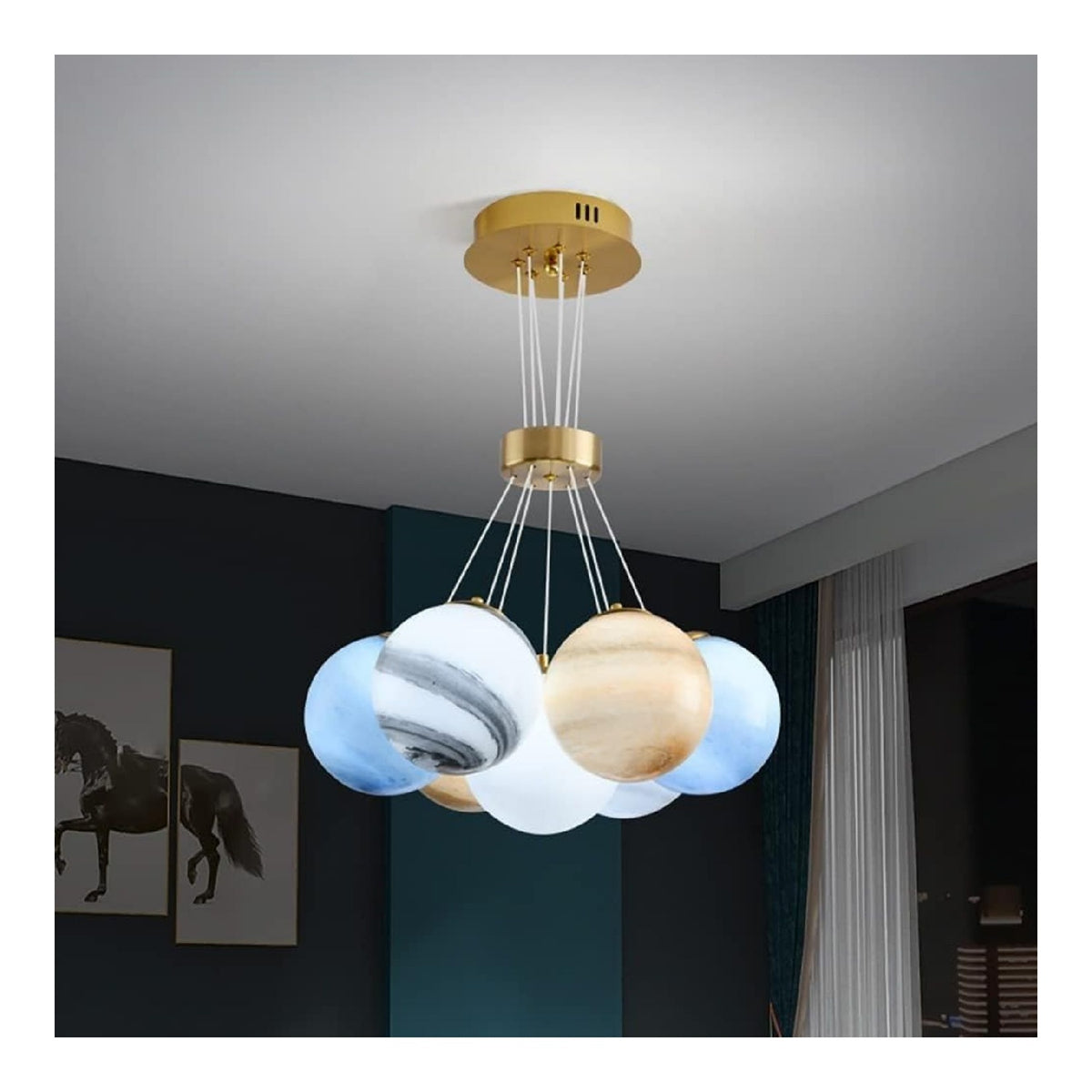 Solution lumineuse Noir et Ambre au dessin sobre en format suspension 40 W