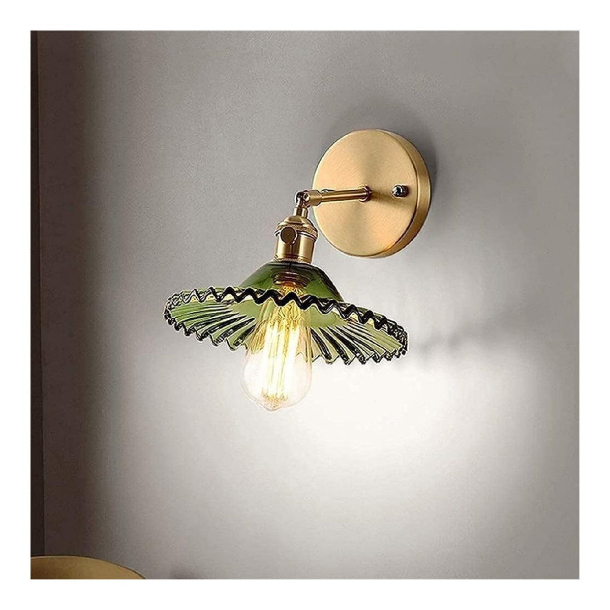 Luminaire Ambre a silhouette graphique de type applique murale 60 W E27